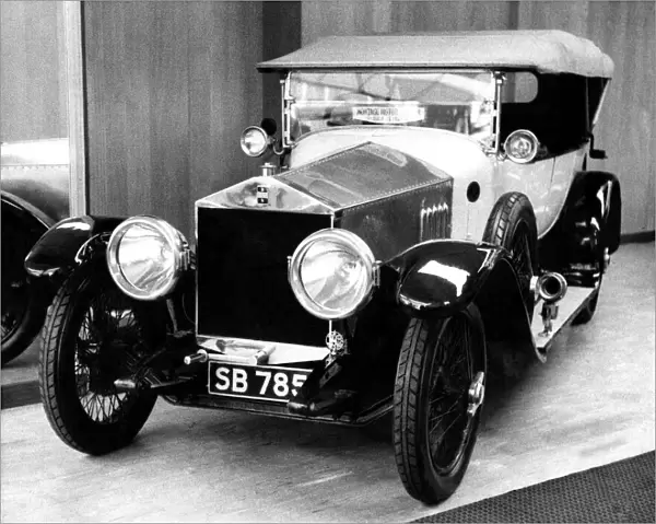 Motor Car. Old Sizaire Berwick (1913). June 1970 P005863