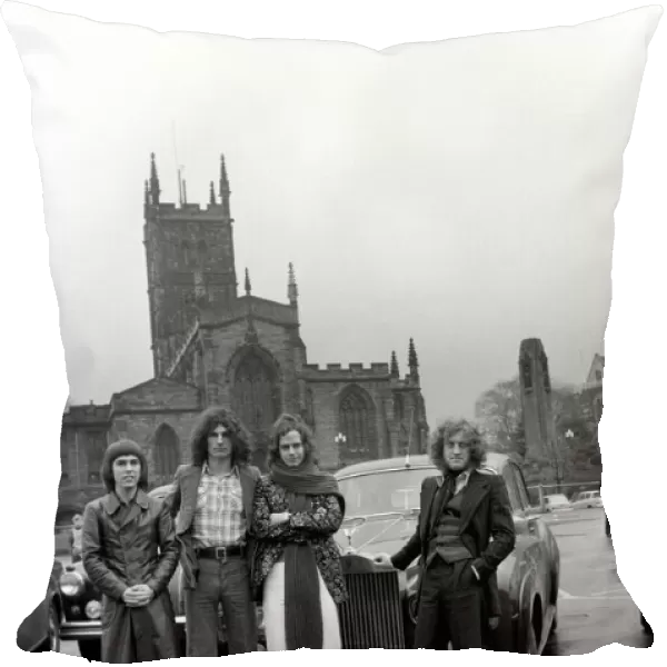 Slade Pop Group. January 1975 75-00228-001