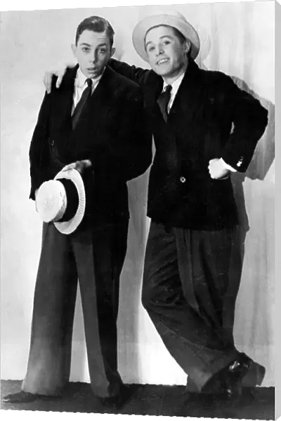 Eric Morecambe and Ernie Wise c. 1939, aged 14