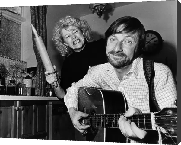Alan Hull of Lindisfarne at home with his wife Pat. 01  /  06  /  89