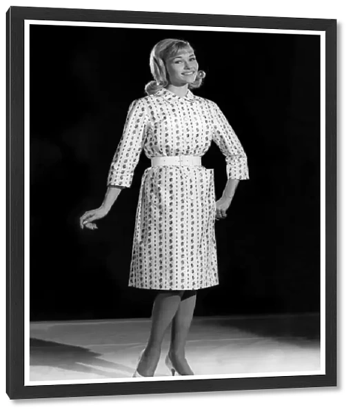 Reveille Fashions. Jo Waring. June 1962 P008939