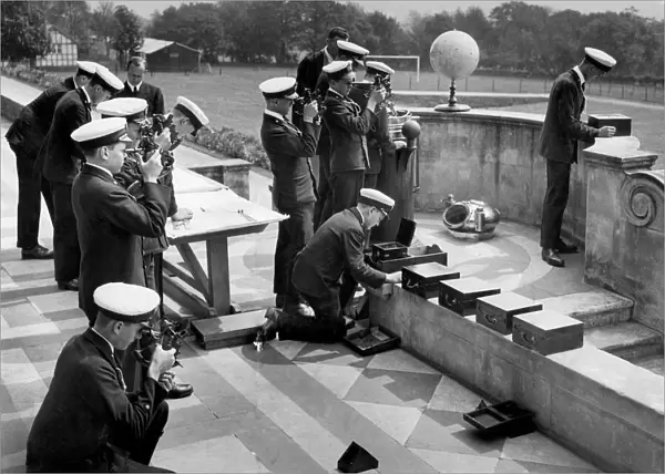 Making sailors at Pangbourne. Mansion Terrace as ships bridge. May 1928 P009391