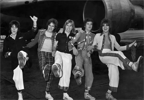 Tartan Superstars 'The bay city rollers'left Heathrow Airport today for New