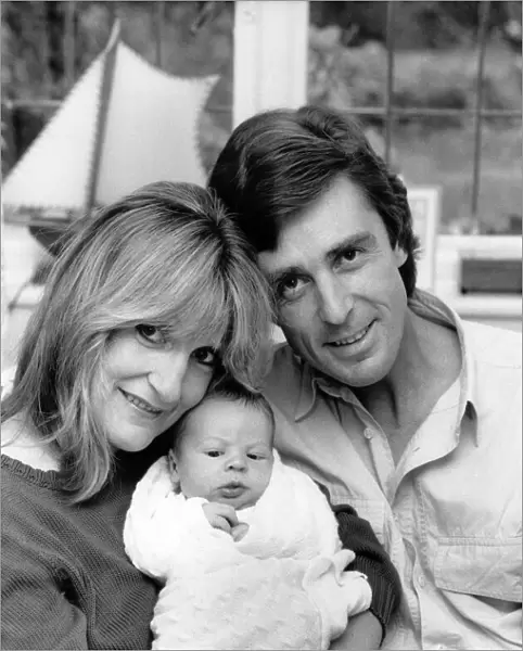 Lynn Faulds - Wood and John Stapleton and New Baby Nicholas. October 1987 P005606