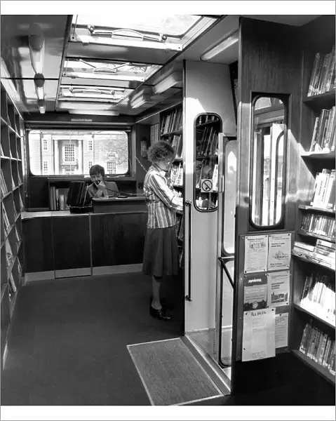 A travelling library in March 1985 gives people in outlying areas a chance to browse
