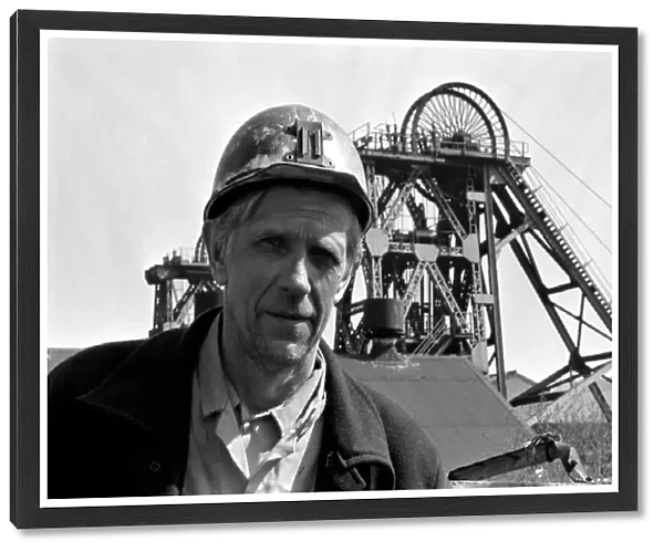 Miner at the pithead at the Darlington Colliery. PM 81-03527-003