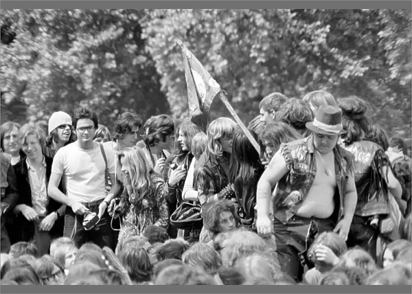 Hyde Park Pop Festival. July 1970 70-6854-010