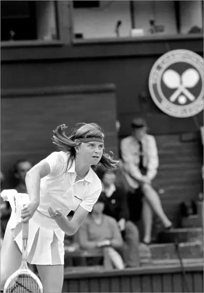 Wimbledon 1980. 7th day. H. Mandlikova vs. R. Cawley. Miss H