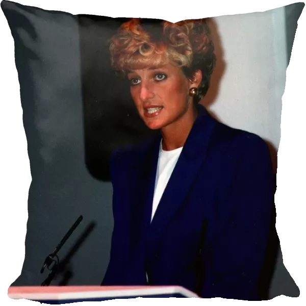 Princess Diana speaking at the 36th International Congress on Alcohol