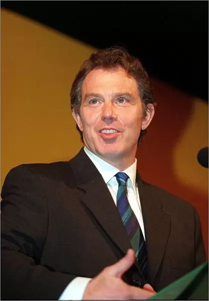 Tony Blair speaks to the Labour in April 1999 at the Hilton