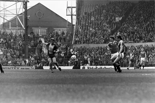 Manchester United v. Southampton. May 1982 MF07-10-083