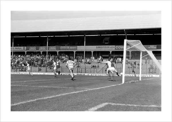 Blackburn Rovers 4 v. Newcastle United 1. Division 1 Football. May 1982 MF07-08-031