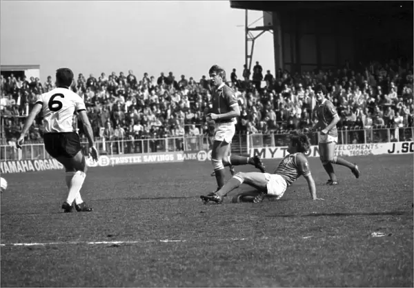 Wrexham 0 v. Barnsley 0. April 1982 MF06-34-042 Local Caption Division 2 Football