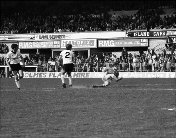 Wrexham 0 v. Barnsley 0. April 1982 MF06-34-033 Local Caption Division 2 Football