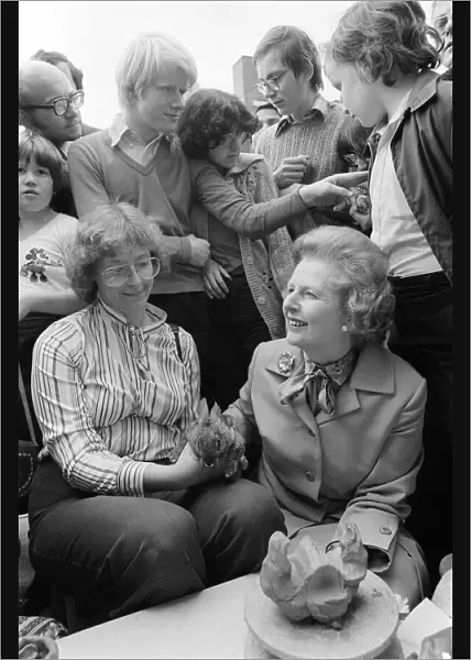 Margaret Thatcher July 1980 visits Toynbee Hall in the East End
