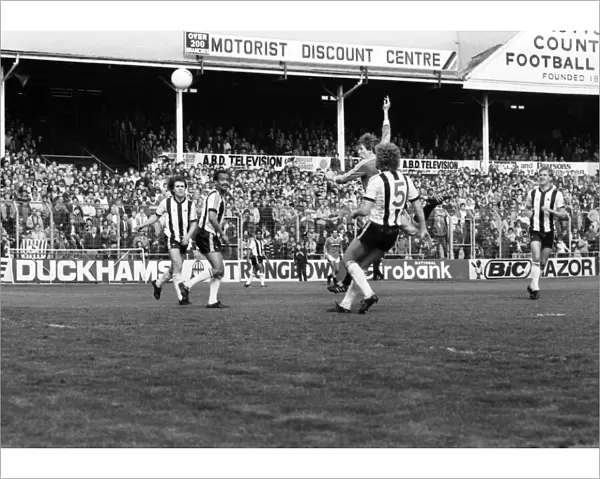 English League Division One match. Notts County 3 v Manchester United 2. May 1983 MF11-30