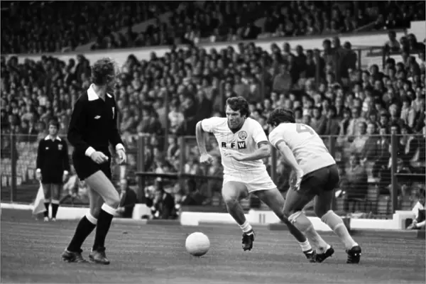 Leeds United 0 v. Arsenal 0. Division one football. September 1981 MF03-14-029