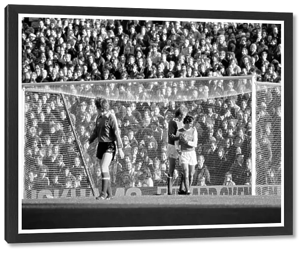 Division 1 football. Arsenal 2 v. Sunderland 2. October 1980 LF04-44-071