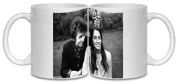 Bob Dylan and Joan Baez in the Savoy Gardens April 1965 on the Thames