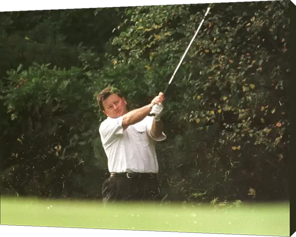 Ian Woosnam golfer October 1998 plays out of the heavy rough at Wentworth golf