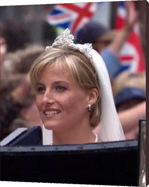 Sophie Rhys Jones pictured in carriage after her wedding to Prince Edward June