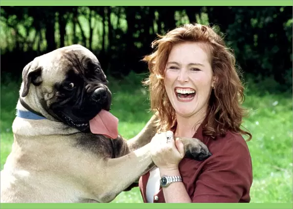 Shauna Lowry TV Presenter with Shamus the Bull Mastive Dog who weighs 10 stone