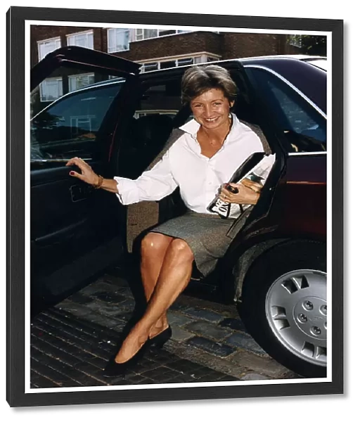 Sue Lawley the TV Presenter - September 1990 A©mirrorpix