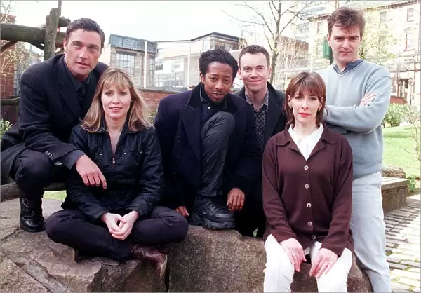 Invasion Earth Photocall April 1998 - pic shows L to R Vincent Regan Maggie O neill