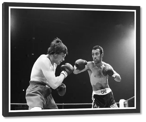 European Middleweight holder Tony Sibson v Alan Minter at Wembley 1981