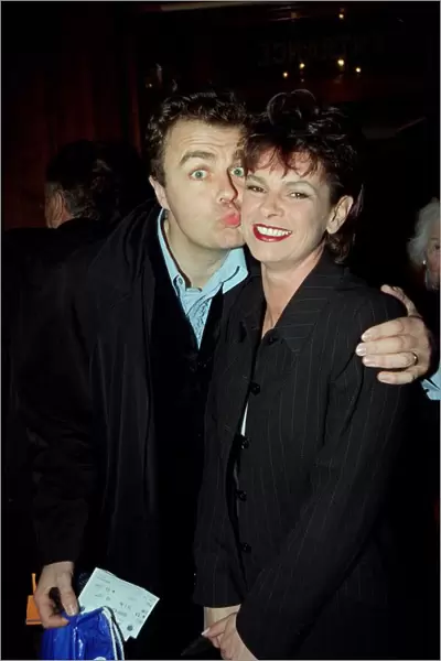 Paul Ross TV Presenter May 98 Giving Della Bovey a friendly kiss at the premiere of