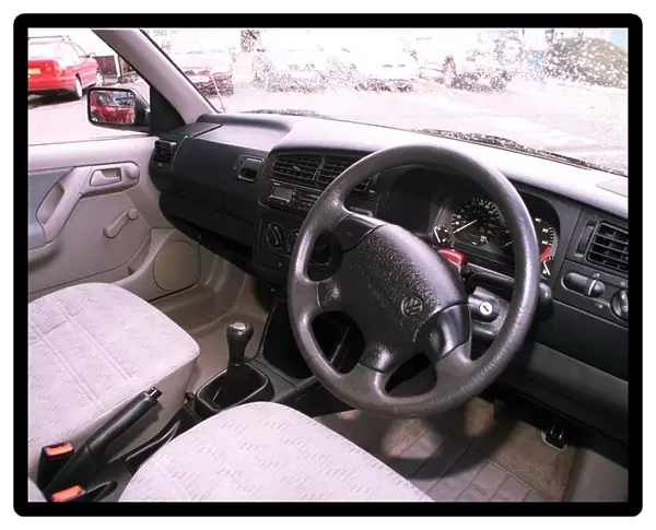 Volkswagen GOLF MKIII April 1998 Interior steering wheel dashboard