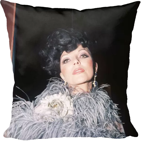 Joan Collins Actress at the premiere of The Man With The Golden Gun Dbase