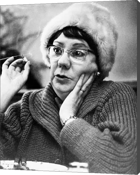 Dandy Nichols British actress 1967