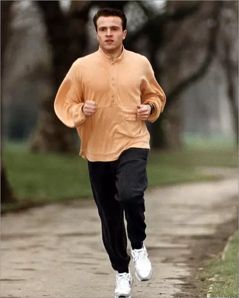 Colin Aldridge actor - jogging