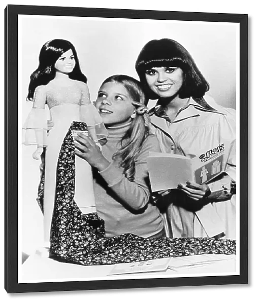 Marie Osmond with a friend - September 1977 And a new doll of herself for