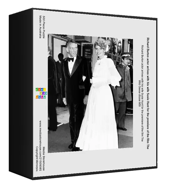 Richard Burton actor arrives with his wife Susie Hunt for the premiere of the film The
