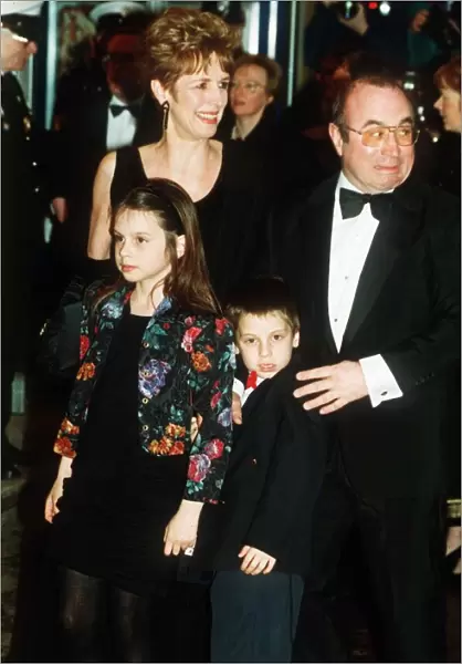 Bob Hoskins Film  /  Actor with his wife and children at the Premier of Hook