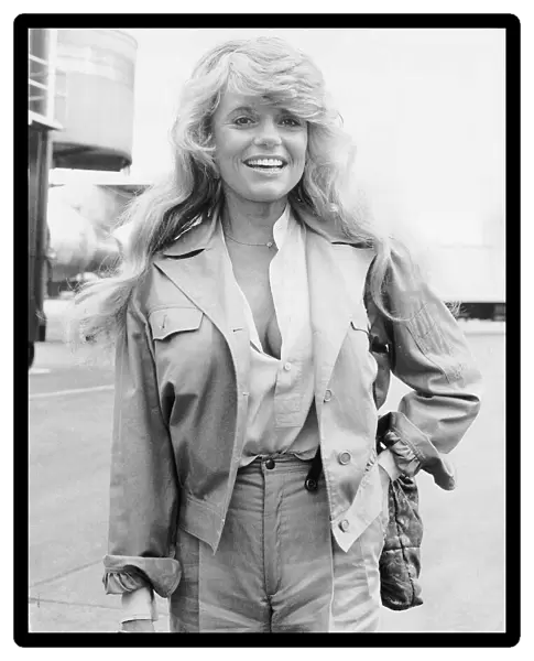 Dyan Cannon actress at Heathrow airport - July 1979 DBase