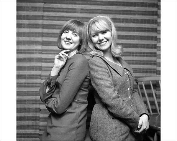 Cilla Black sing and Julie Samuel actress Dec 1964