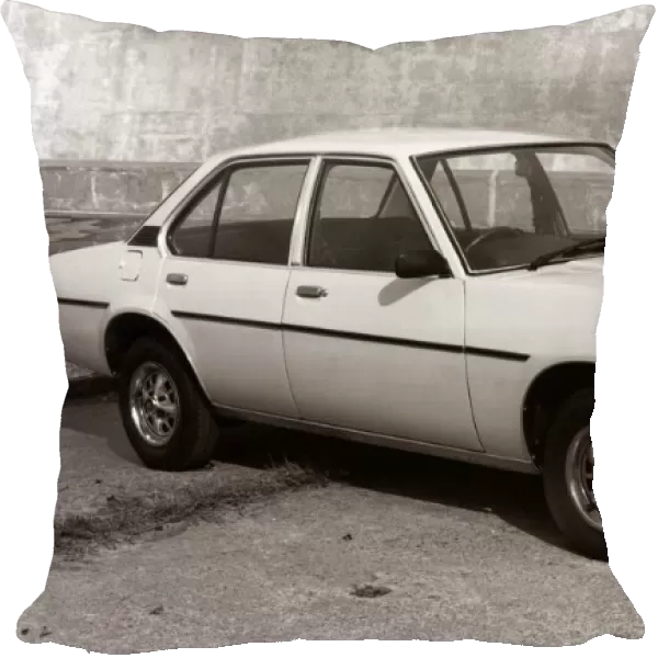 Vauxhall Cavalier 1975 - Motor Car