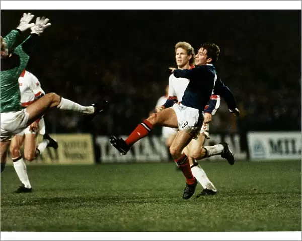World Cup Qualifying Round 1990 Scotland v Norway Ally McCoist shoots