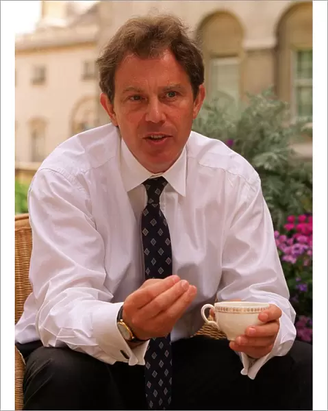 Tony Blair Prime Minister at 10 Downing Street interviewed by Mirror editor Piers Morgan