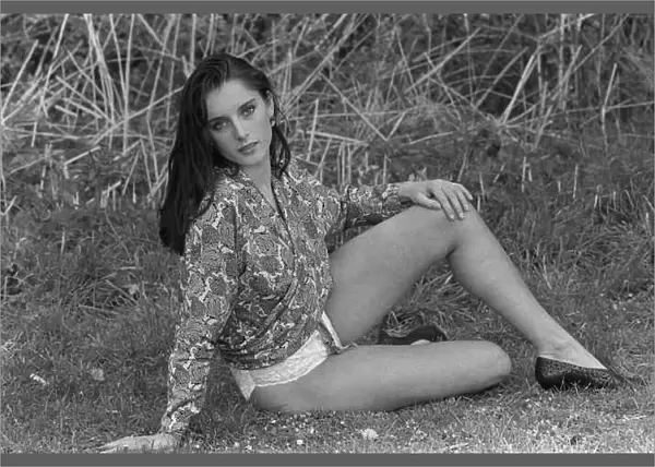 Amanda Horry schoolgirl model - April 1990