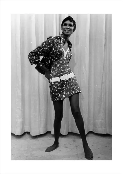 Mini Skirt fashion dress by Svend designer, October 1966