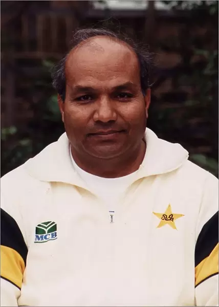 Intikhab Alam Pakistan Cricket Manager Dbase