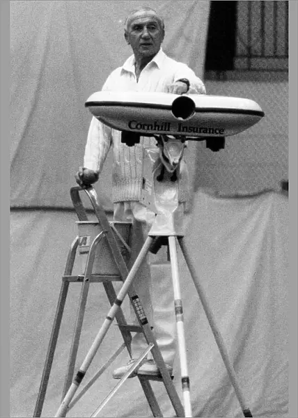 Micky Stewart with bowling machine 1990