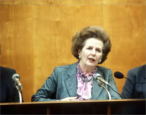 Margaret Thatcher and Sir Geoffery Howe at press conference on Hong Kong agreement