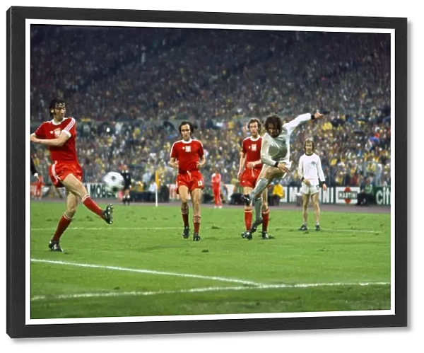 World Cup 1974 Group B West germany 1 Poland 0 Wolfgang Overath