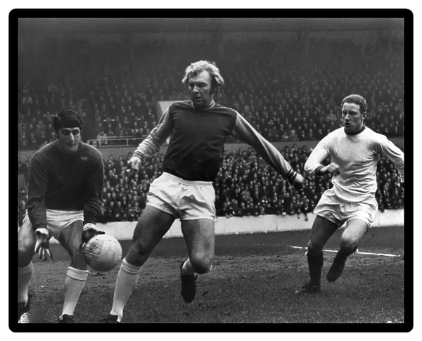 Sport: Football: West Hams Bobby Moore in action. August 1971 P030965