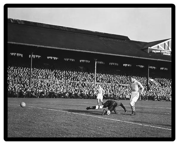 English League Division One match at Craven Cottage. Fulham 1 v Manchester City 2